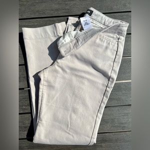 Women’s Express Ultimate Chino Straight Mid-Rise Pants - Size 2R